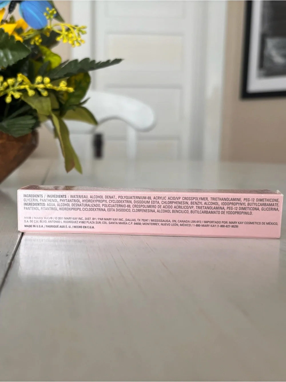 Mary Kay Lash Primer in Pale Pink Box